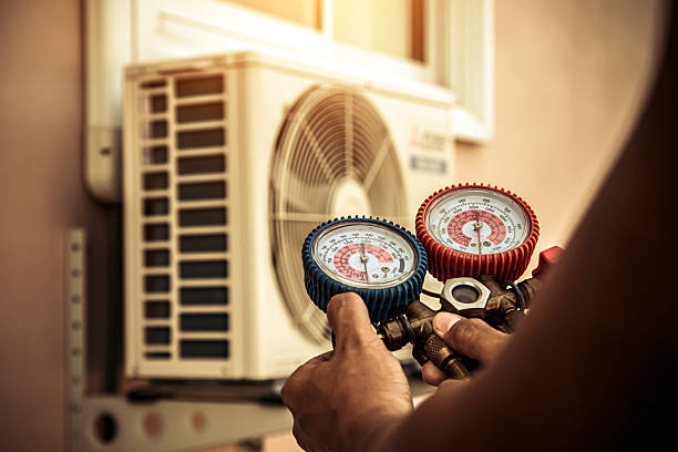 Professional Hvac technician working in Springdale, NJ